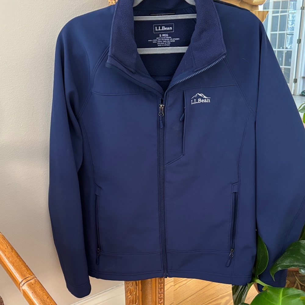 L.L. Bean Men's Deep Blue Performance Jacket